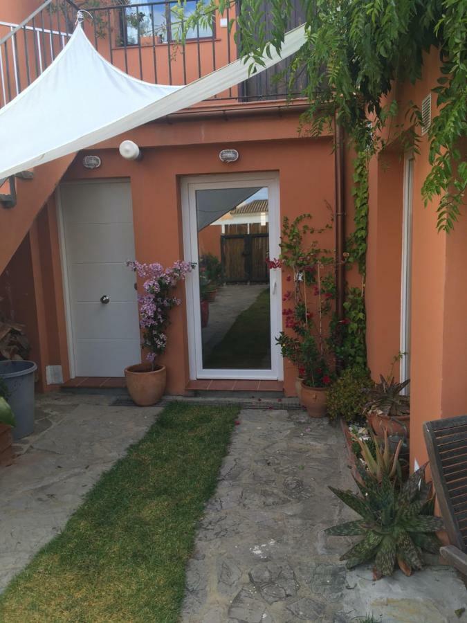 Beach Apartment Garden And Wifi Таріфа Екстер'єр фото